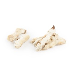 suszony gryzak dla psa łapki królicze z futrem